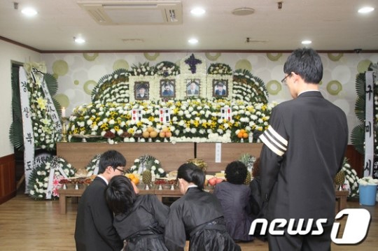 [사진] 구미 불산가스 누출사고 사망자 합동 영결식