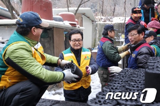 [단신] 대전 서구 재향군인회 22일 연탄나눔 봉사
