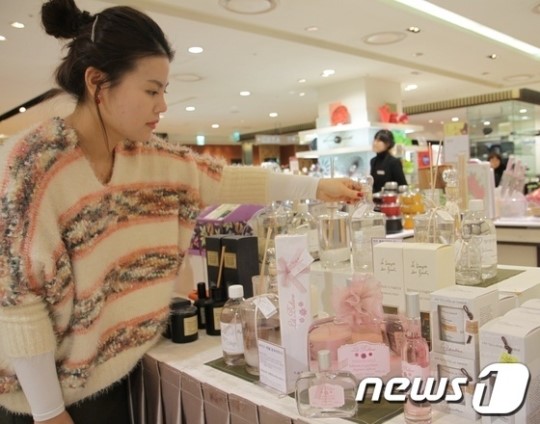 [단신] 광주신세계 아로마 방향제로 힐링하세요