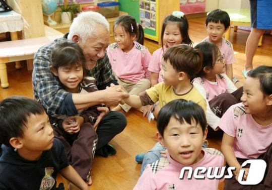 김한길 어린이들, 반가워