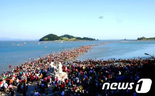 진도 신비의 바닷길 축제 성료…관광객 58만명