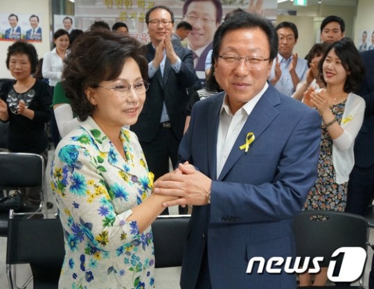 민병희 강원도교육감 후보 '출구조사 이겼다'
