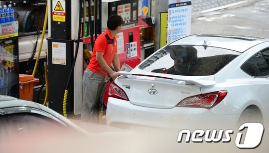 3천개 주유소 동맹휴업…직영·알뜰은 영업