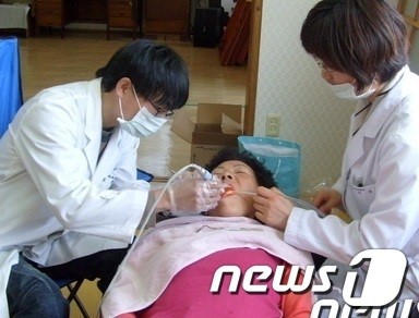 75세 이상 노인 임플란트 약 60만원만 부담