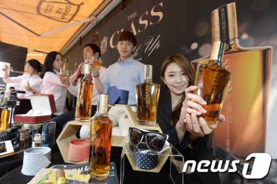 하이트진로, 더 클래스 부띠끄에서 변신 도와드려요