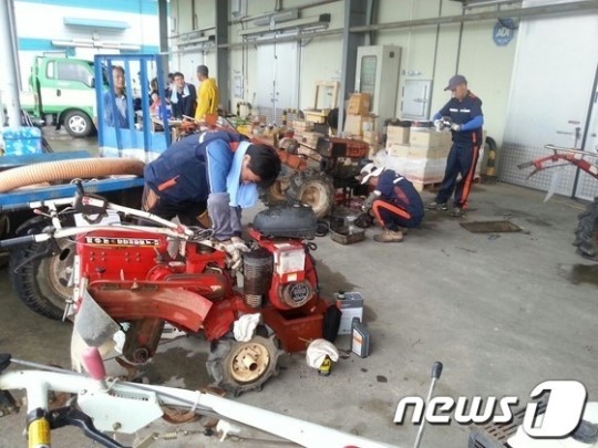 전북농협, 부안 상서면에서 농기계 무료 수리