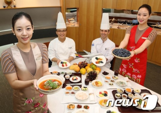 아시아나, 민어매운탕·삼계죽 등 웰빙 보양식 제공