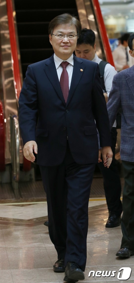 국제전자센터 찾은 최양희 미래부장관