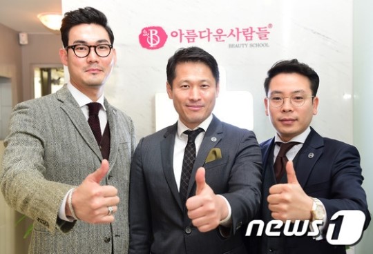 미용학원 아름다운 사람들 박정구 대표, 가로수길에 네일닥터 1호점 오픈