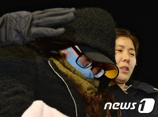 경찰서 들어서는 인천 어린이집 보육교사