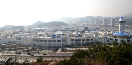 [단독]행복청, 세종시 백화점부지 복합몰 변경추진…업계 시큰둥
