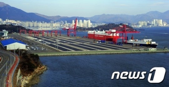 마산 가포신항 드디어 가동 시작