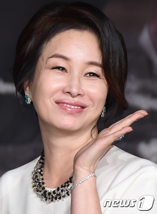 여왕의 꽃 김미숙, 여전히 고운 미소