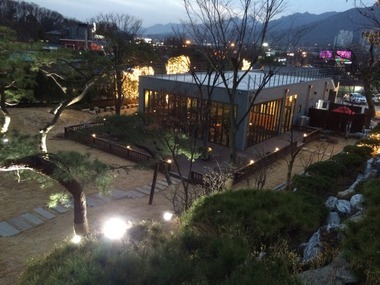 도심 속의 자연과 문화가 있는 힐링카페 ‘오크힐커피’ 눈길