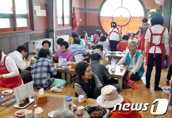 13년째 짜장면 무료봉사…정읍 중화요리 만다린 안영로 대표