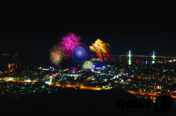 고흥 녹동바다 불꽃축제, 22~25일 녹동신항에서 열려
