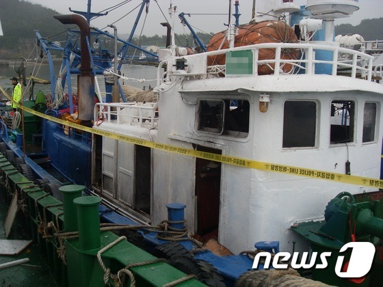 고성 맥전포항서 어선 가스 폭발…1명 숨져