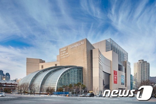 판교 현대백화점 vs 신세계 부산센텀시티 ...매출100일 국내신기록 갈아치워 (신기록 매출액+방문객수 ㄷㄷㄷ) | 인스티즈