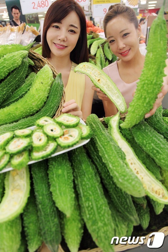 이마트, 제철 맞은 여주 만나세요