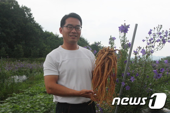 [미래형농가를 찾아서-경북]법관 꿈꾸던 공부천재  ‘약도라지 달인’ 되다