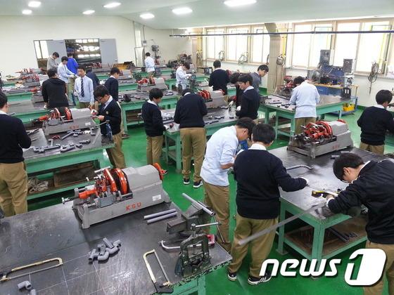 원주 폴리텍, 진광고 1학년생에 직업체험활동 제공