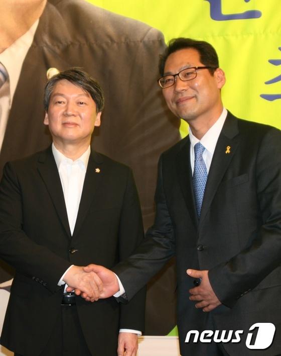 안철수와 손잡은 손훈모 변호사