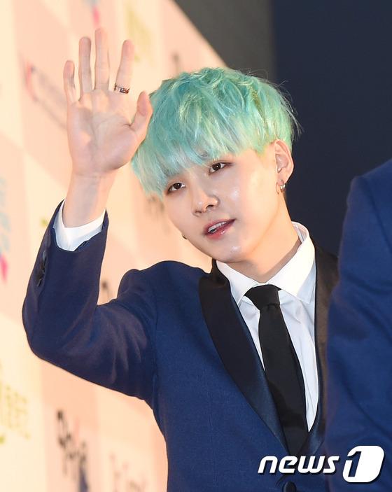 방탄소년단 슈가, 신비한 그린헤어~