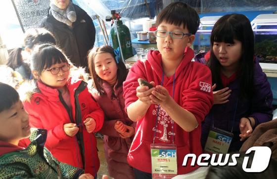 순천향대 입주 한국생물보전硏 토종어류 체험 인기