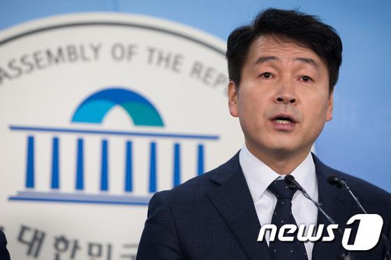 한선 출마 선언하는 기동민