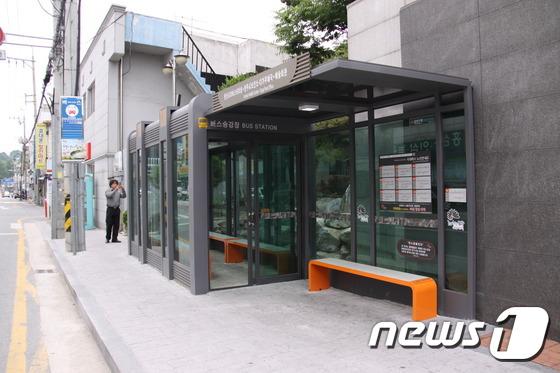 전주시, 버스정류장 44곳에 탄소발열의자 설치