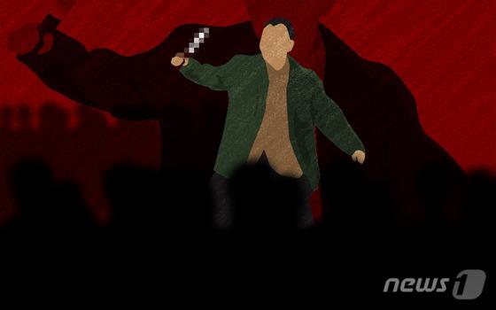 조용히 해…버스 비상용 망치로 10대 위협한 40대
