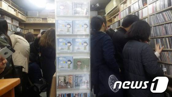 아날로그 마지막 보루 연세대앞 향음악사 문닫는다