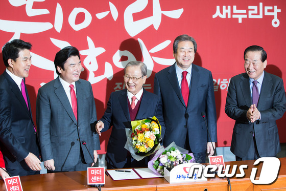 강봉균 전 재정경제부 장관, 새누리당 입당