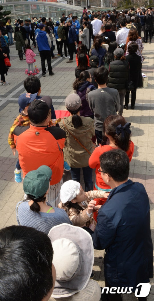 오늘자 문재인 대전 유세현장.JPG | 인스티즈