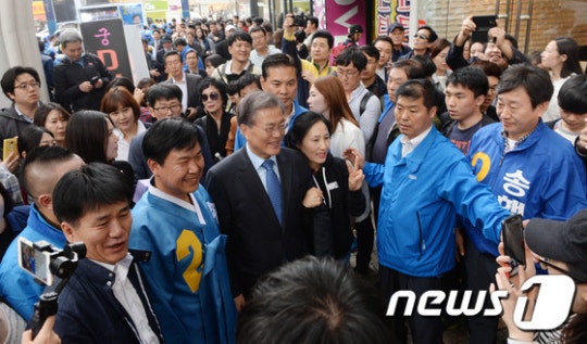 오늘자 문재인 대전 유세현장.JPG | 인스티즈