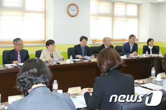조희연 서울시교육감, 서울송례초등학교 방문 토론