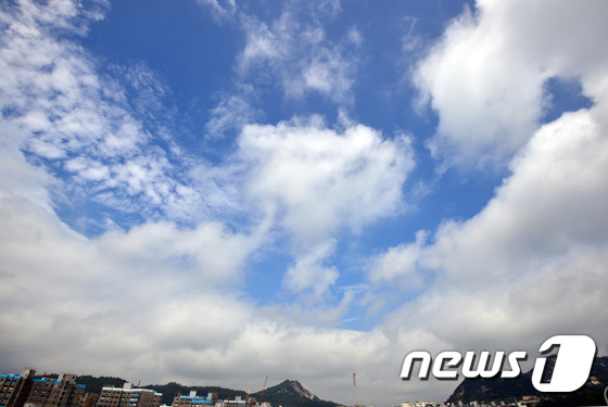 파란하늘 얼마만이야
