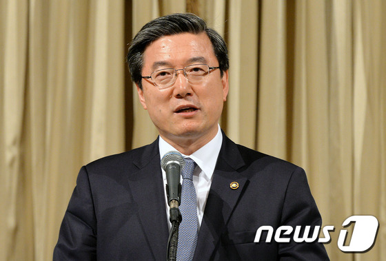 축사하는 주영섭 중소기업청장