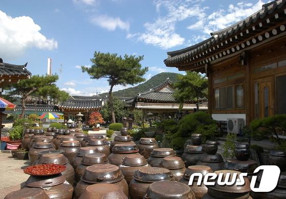 [추석연휴 가볼만한 민속마을&고택]⑥ 전통과 색깔의 발효 전북 순창 전통고추장민속마을