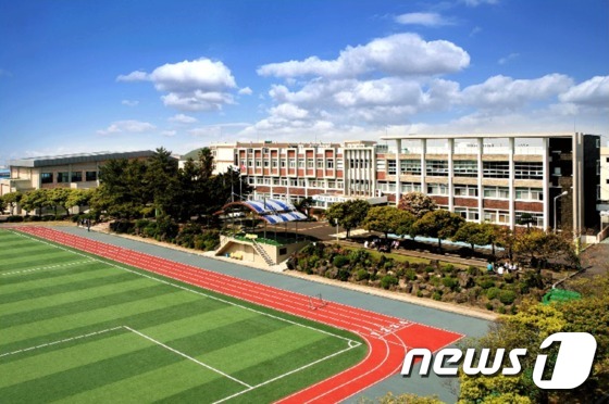 학업·병역·취업 한번에 해결…공업계 명문고 우뚝