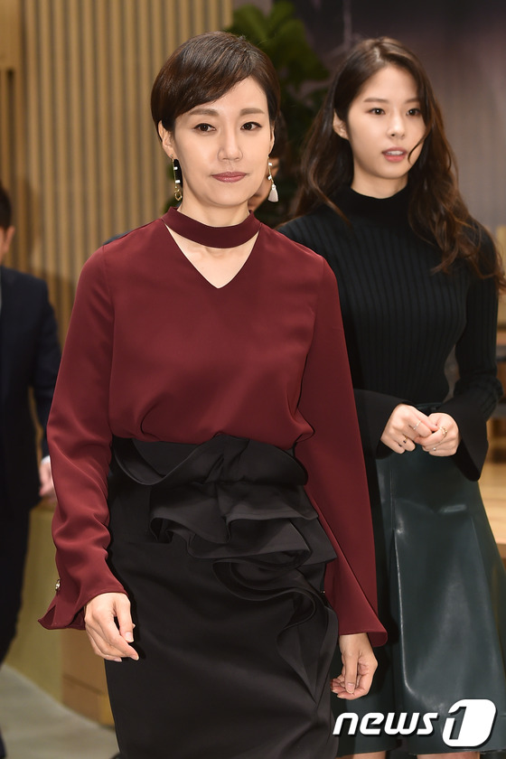 진경, 우아한 입장