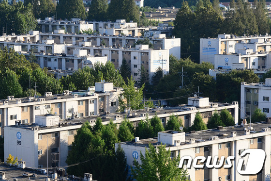 개포주공단지,구룡마을 개발에 기대반 우려반