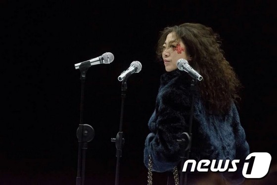 극단 성북동비둘기 새 둥지에서 메디아 온 미디어 공연
