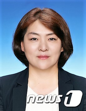 졸업식장 찾은 여성시의원, 심폐소생술로 70대 살려