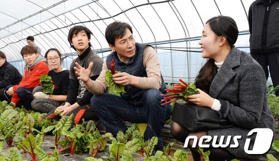 안희정 젊은 농부들과 함께