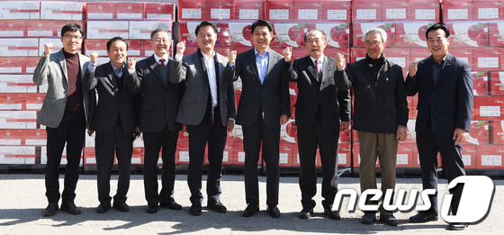 [단신]대게 고장 영덕, 이번엔 동남아 3개국에 사과 수출