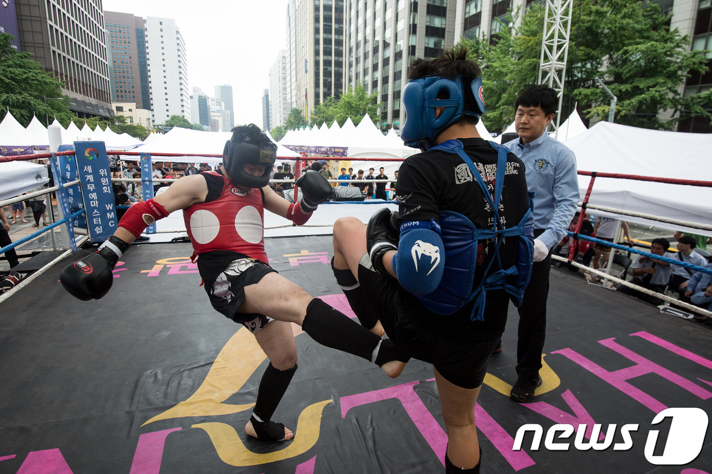 무에타이 공개 스파링 묵직한 발차기