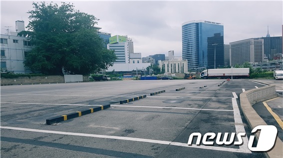 유커 발길 끊겨 서울 관광버스 전용주차장 한산