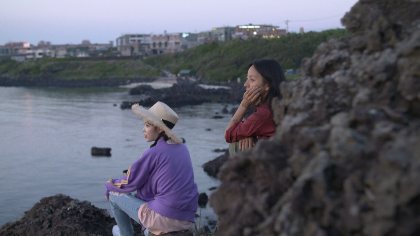효리네 민박 이효리, 아이유와 제주도 산책…러브스토리 고백