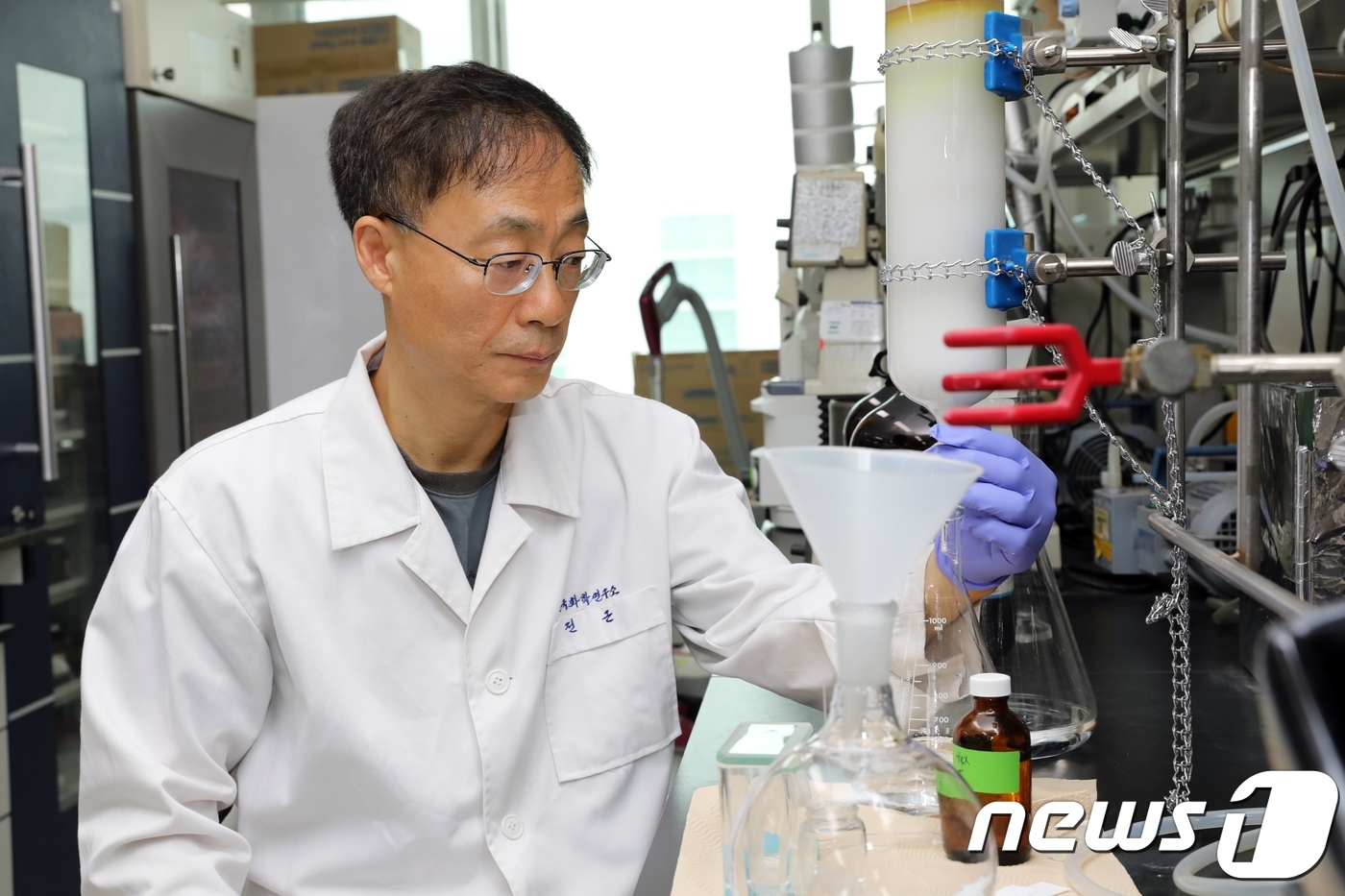 화학硏·삼양사, 해외기업 독점 ‘광개시제’ 국산화